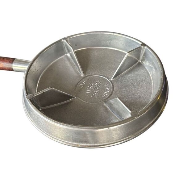 Vintage Viking Crepe Pan Heavy 8” Wooden Handle Japan - Picture 5 of 7